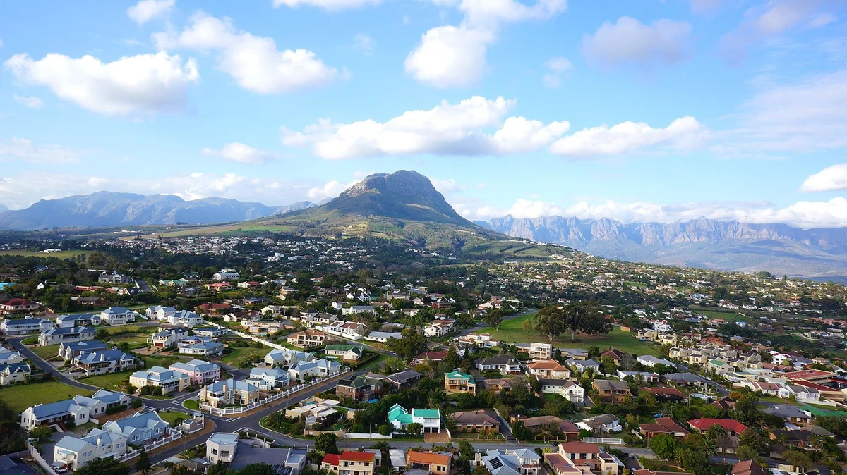 Retirement Villages in Cape Town: Buy, Life Right or Rent