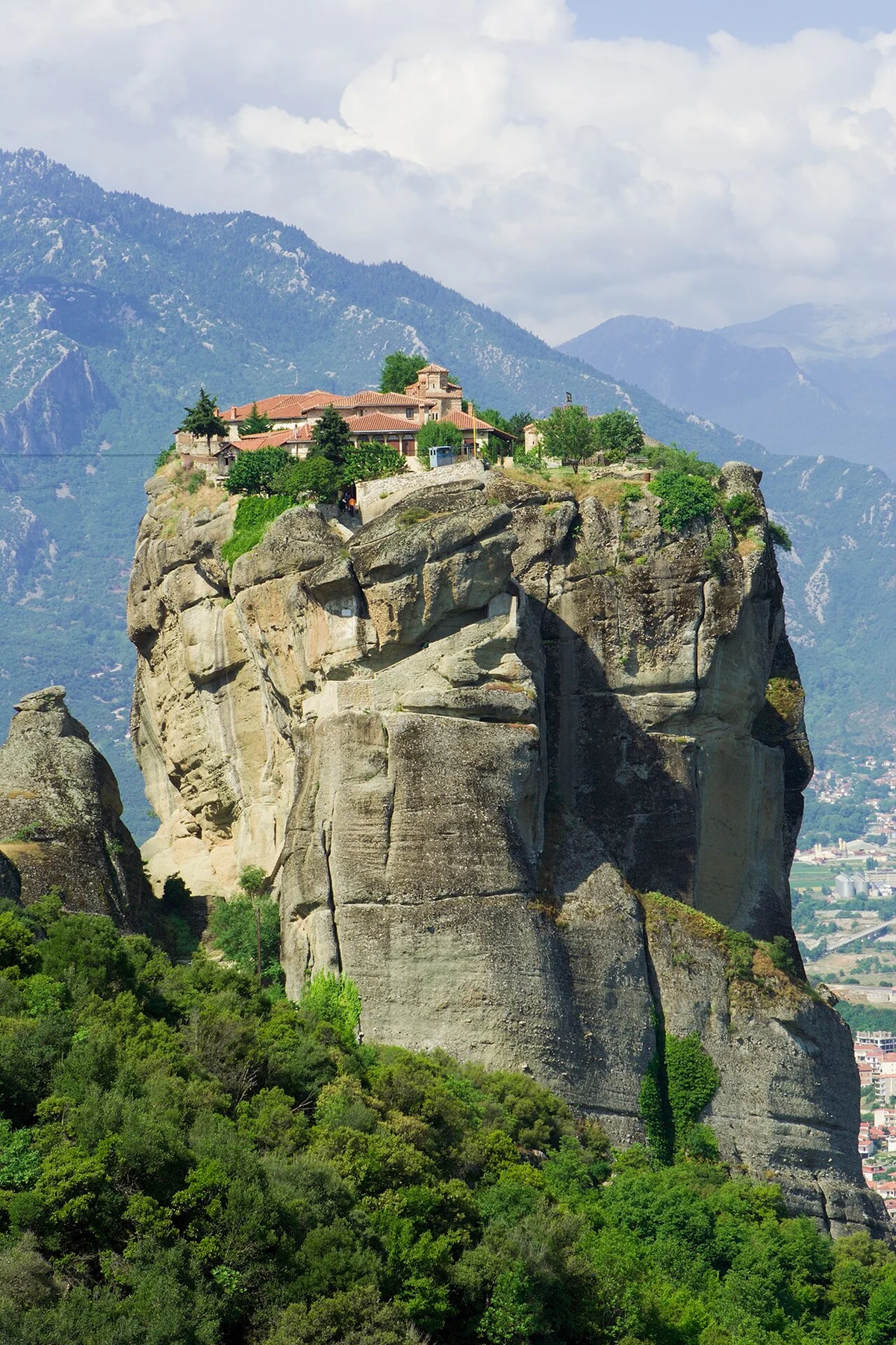 Best Regions to Invest in Greece Property 2026 Guide — Greek Invest research illustration