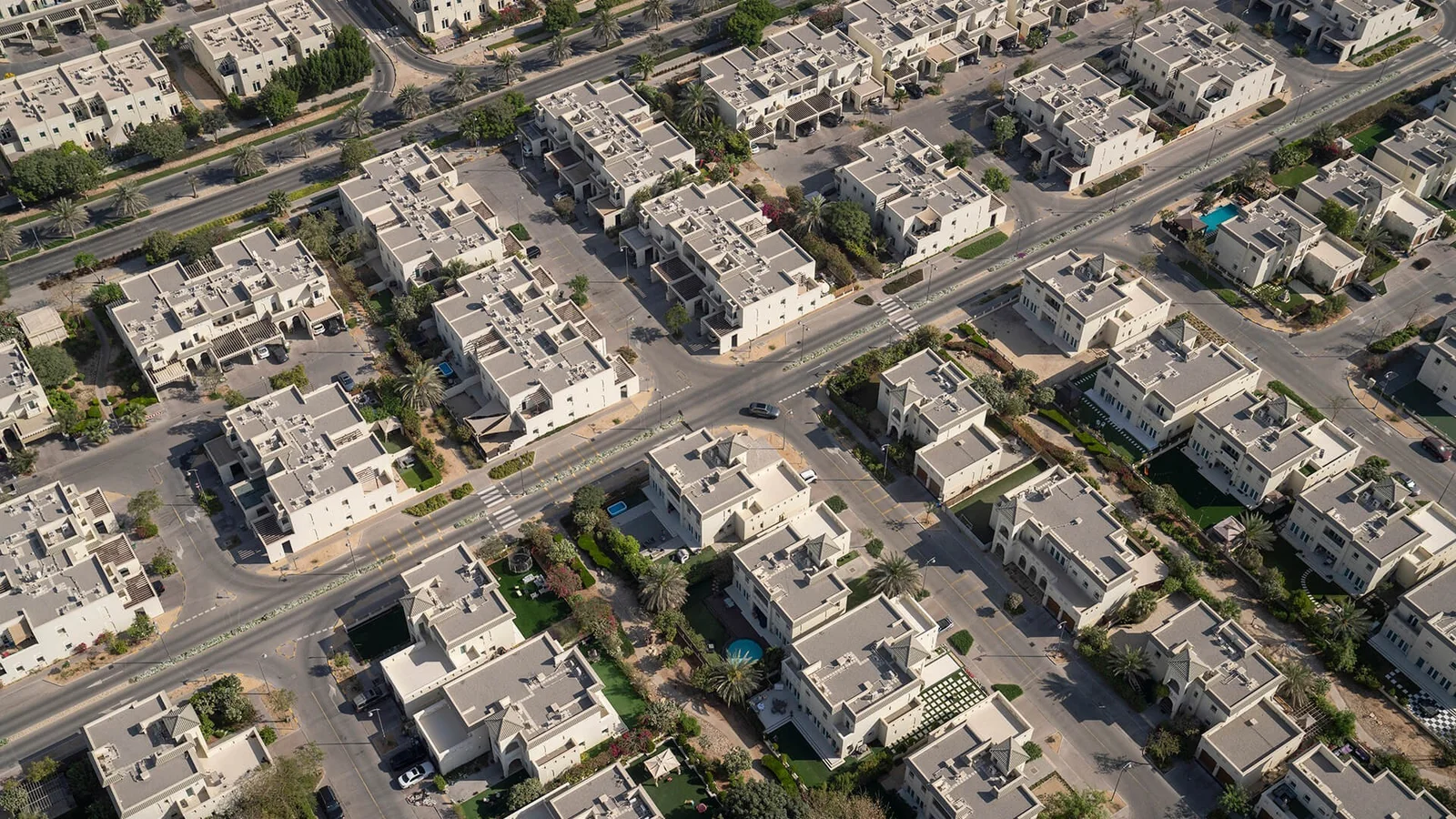 Apartments for Sale in Town Square: Prices and Yields