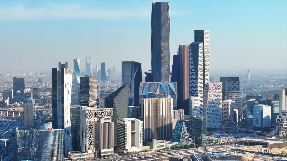 Saudi M/14 Law Designates New Investment Zones 2026