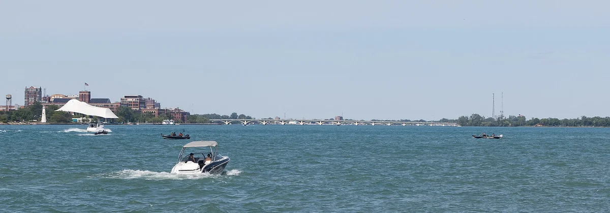 Pleasure boats on the Detroit River