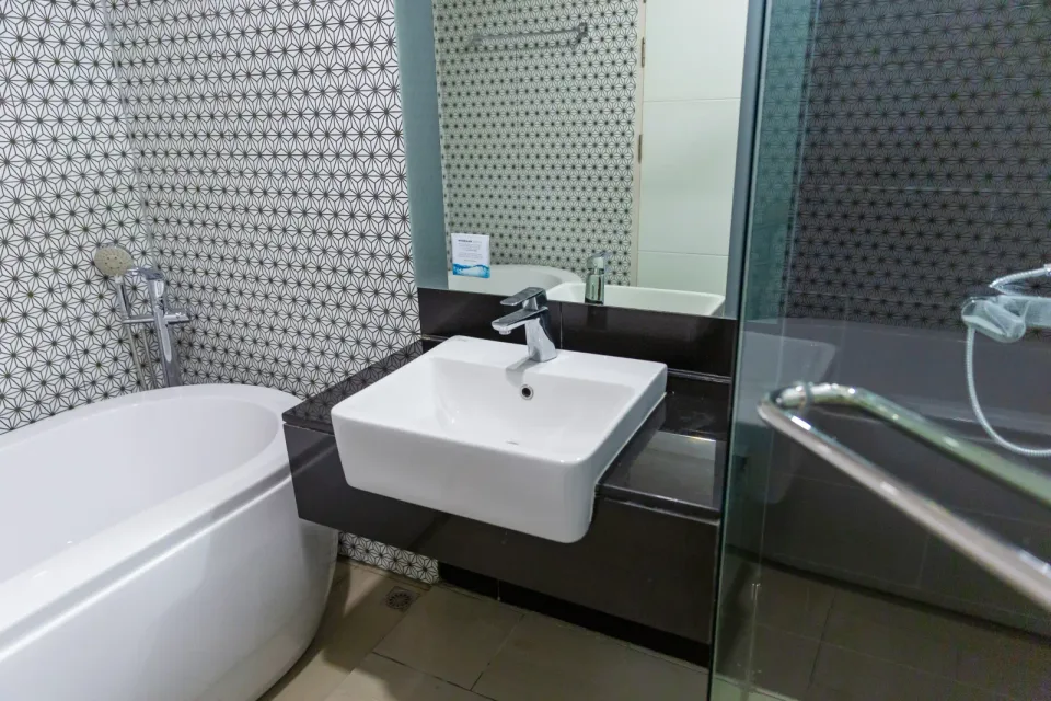 Royal Lee Phuket interior unit finish