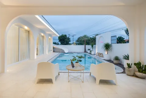 Cabana Pool Villa