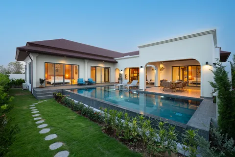 The Birdie Pool Villas