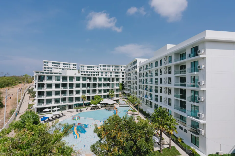 Wyndham La Vita, residential blocks around the lagoon pool
