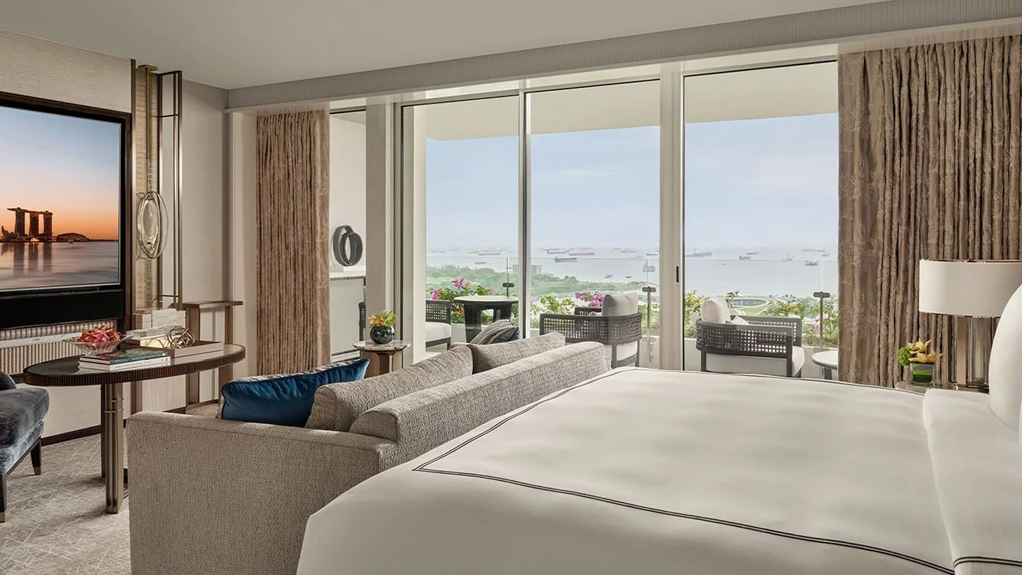 A hotel suite above Marina Bay