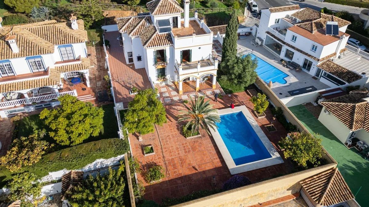 Houses for Sale in Spain: Villas and Townhouses from €298k