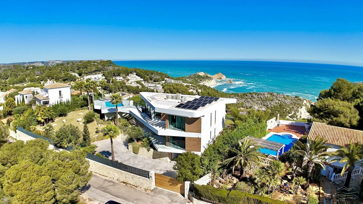 Immobilien Costa Blanca: Norden, Süden und die Kosten