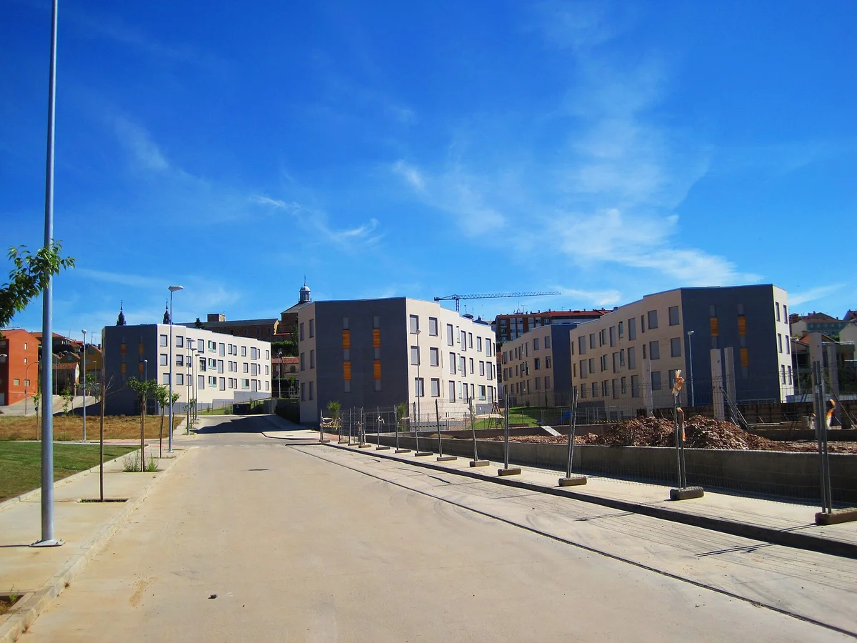 Spain's New-Build Warranties: Ley 38/1999 (LOE) Guide