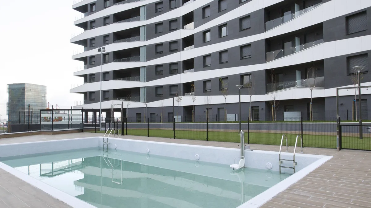 Foreign Buyers in Spain: Who Buys Where, 2026 Data