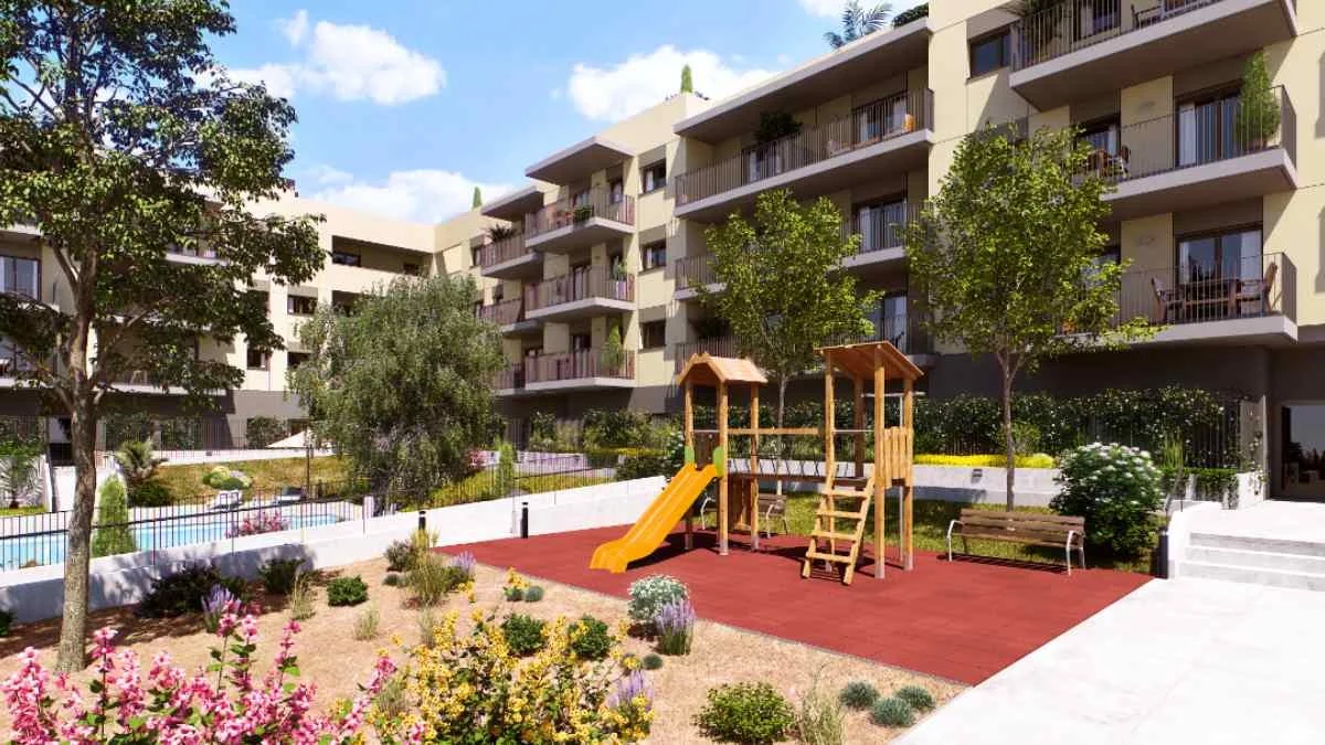 El Bosc de Castellar by Metrovacesa: communal garden with children playground and pool, Castellar del Valles