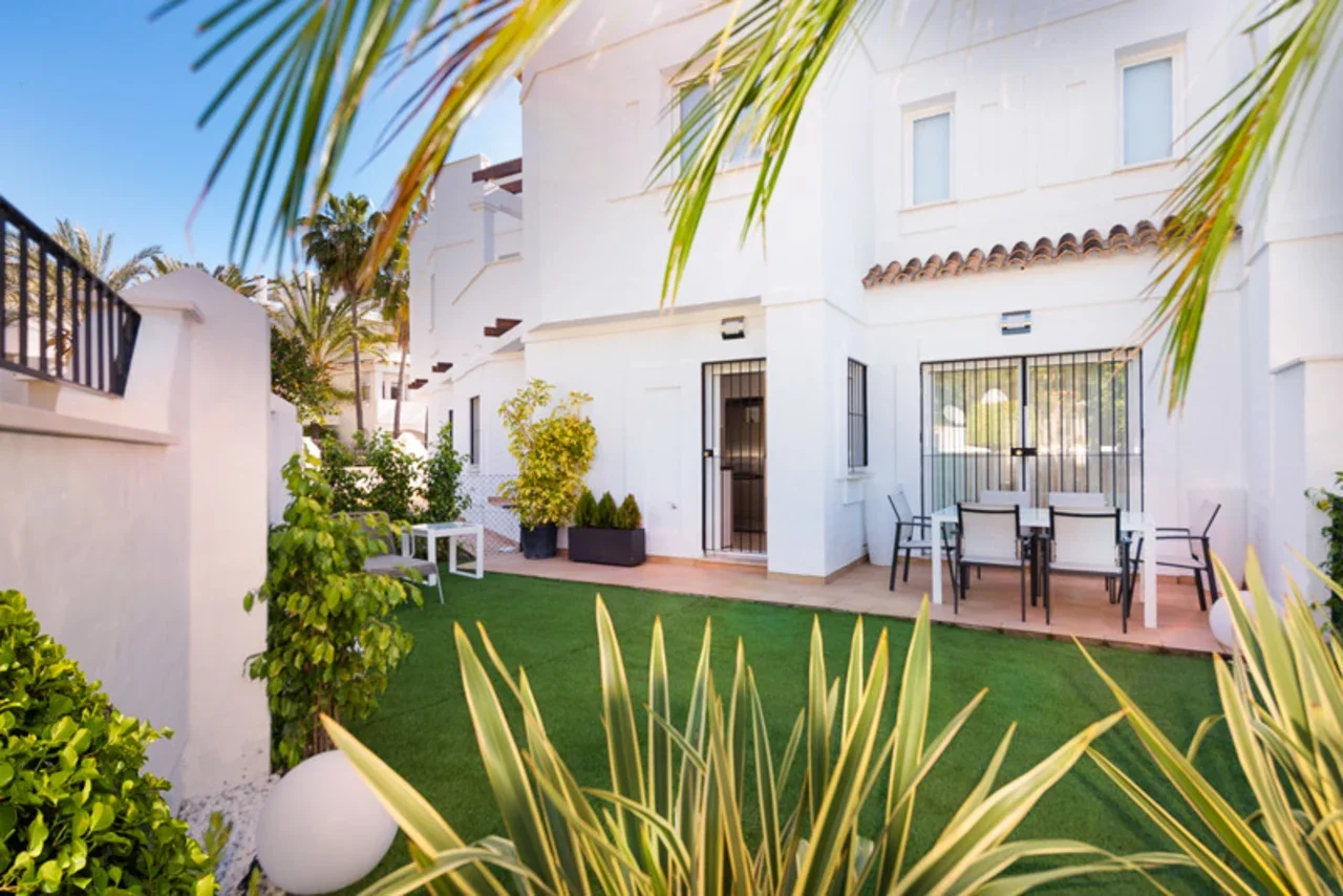 Los Naranjos One Marbella: Villas from €575K