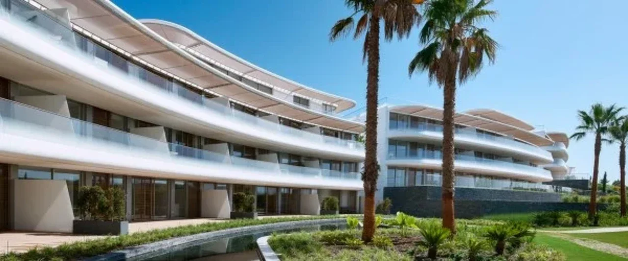 The Edge Estepona Review 2026: Kronos Beachfront €725k